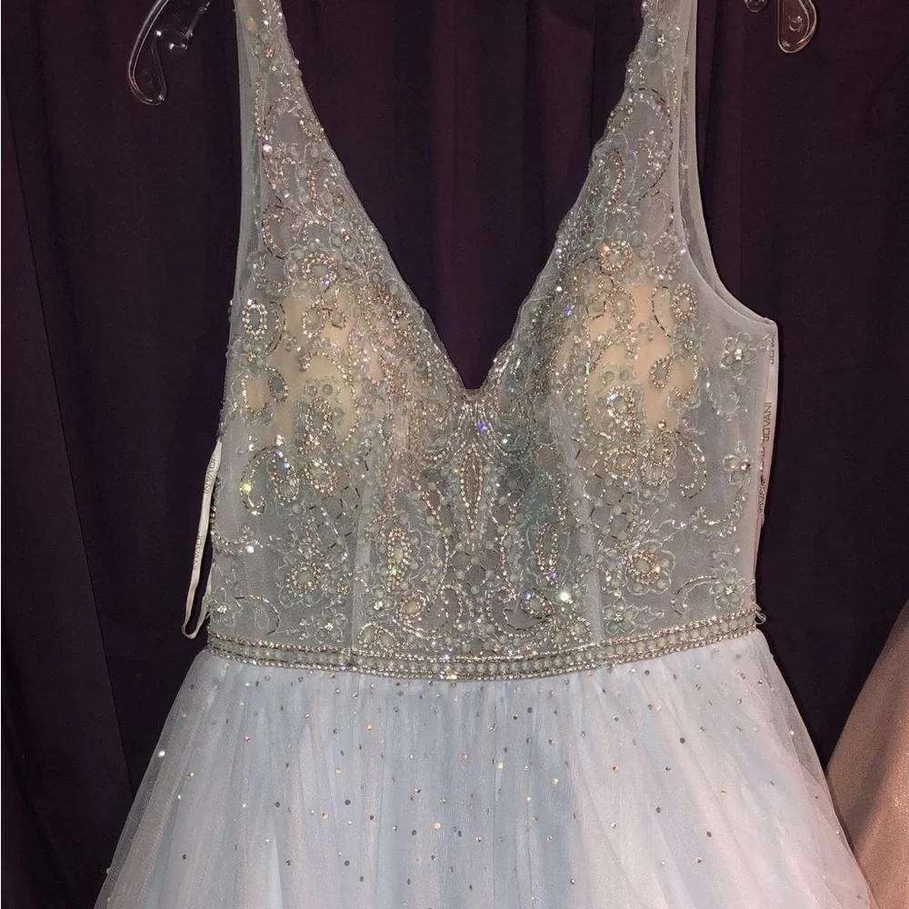Jovani Prom Dress- size 6 - Picture 2 of 3